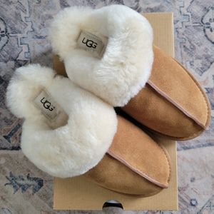UGGS Scuffette II